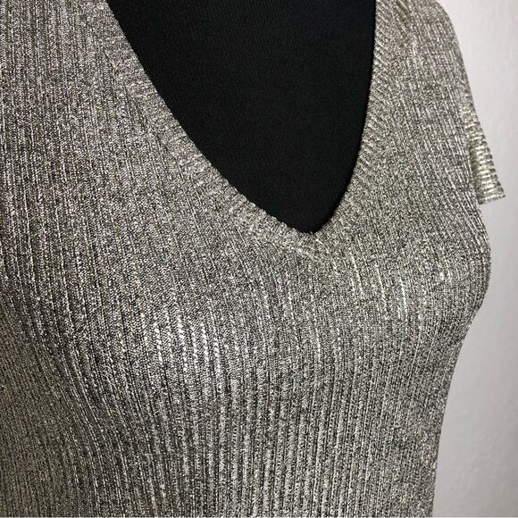 WHBM silver metallic flutter sleeve v neck top size Extra Extra Small XXS - Picture 6 of 14